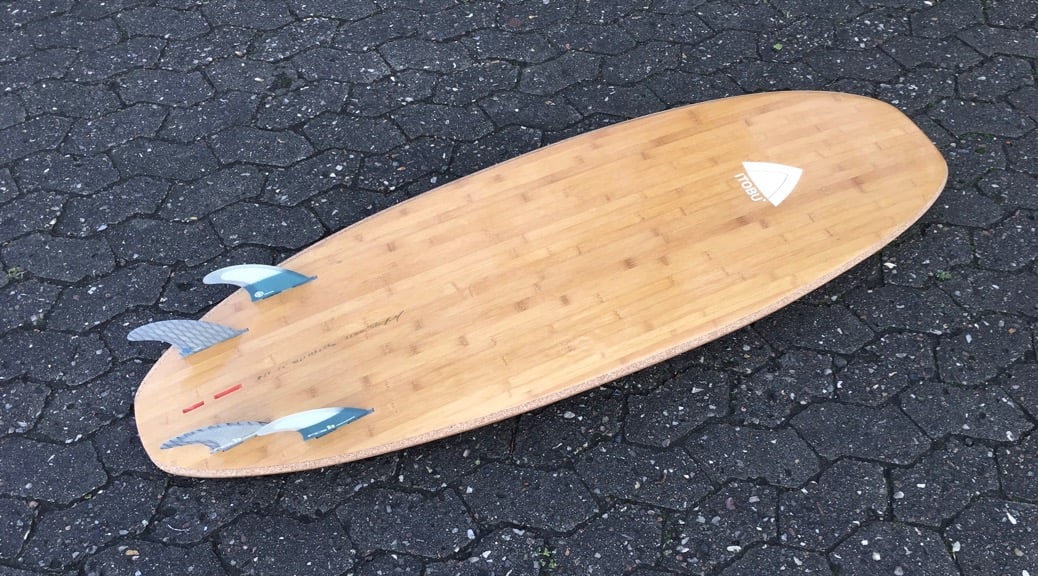 Corky - wooden surfboard with corkdeck